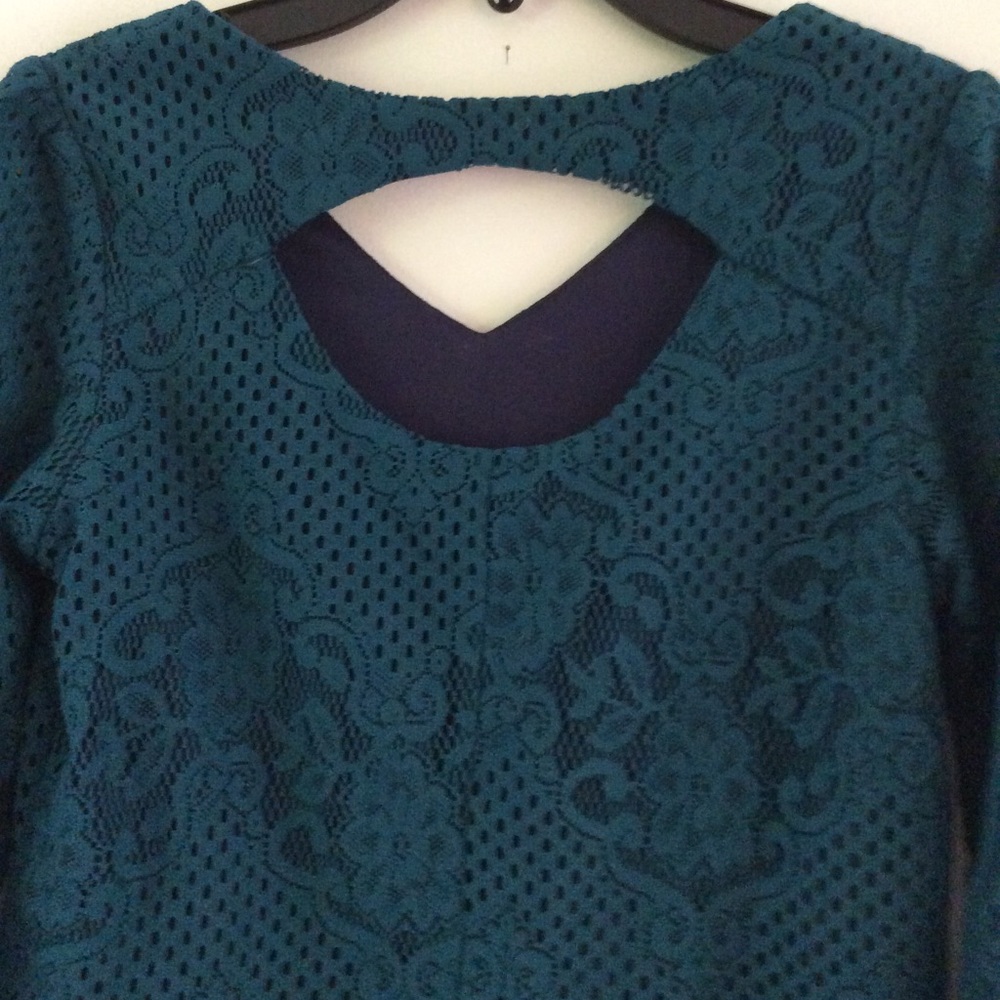 Dark teal laced dress with  - sleeves - Picture 2 of 3